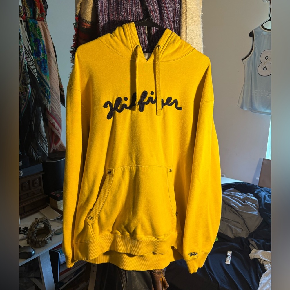 Tommy Hilfiger cursive spellout Hoodie
